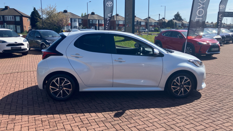 Toyota Yaris 1.5 Hybrid Design 5dr CVT Hybrid Hatchback